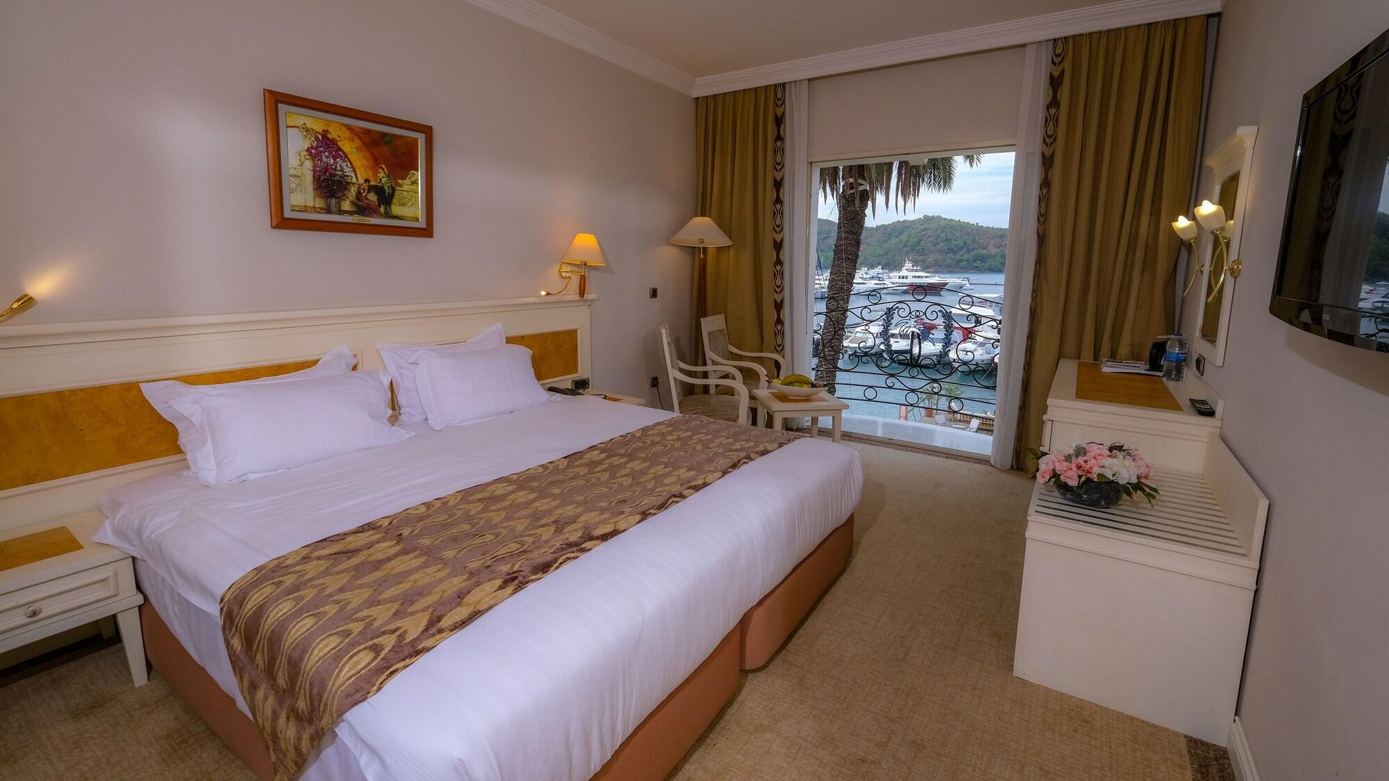 Ece Saray Marina Resort Fethiye Exterior foto